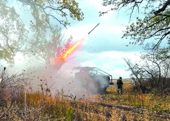 خليفة «فيريرا» المدرب المحلى الأقرب فى ظل الأزمة المالية