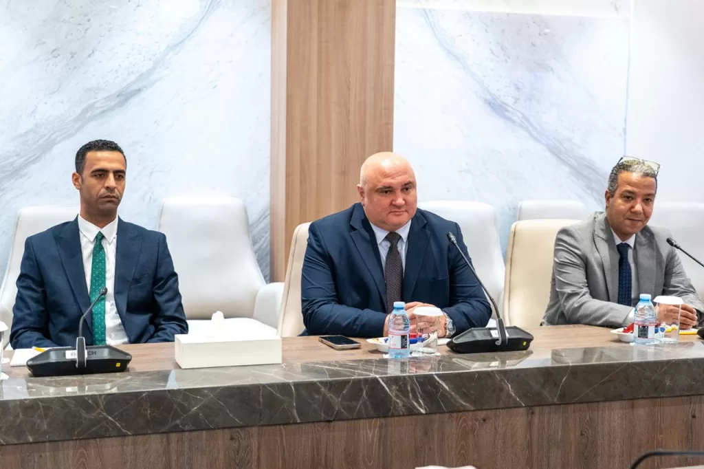 لتعزيز التعاون التشريعي والنقابي: وفد نقابة المحاكم يختتم زيارته للبحرين بتبادل الدروع مع مجلس النواب 3 - جريدة الجمهورية IMG 20251106 WA0095 - جريدة الجمهورية