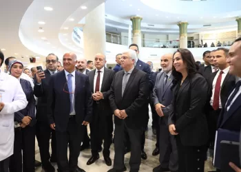 «عاشور » و«مرسي» يتفقدان جامعة الأقصر الأهلية 5 - جريدة الجمهورية «عاشور » و«مرسي» يتفقدان جامعة الأقصر الأهلية