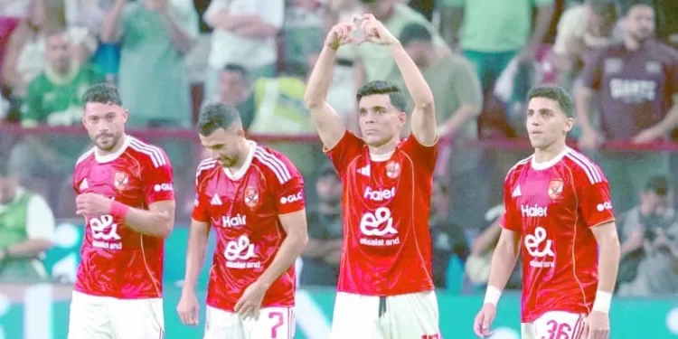 7 أرقام جديدة لـ «النسر الأحمر»