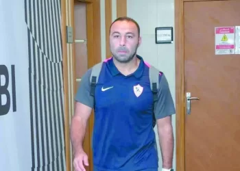 7 أرقام جديدة لـ «النسر الأحمر»