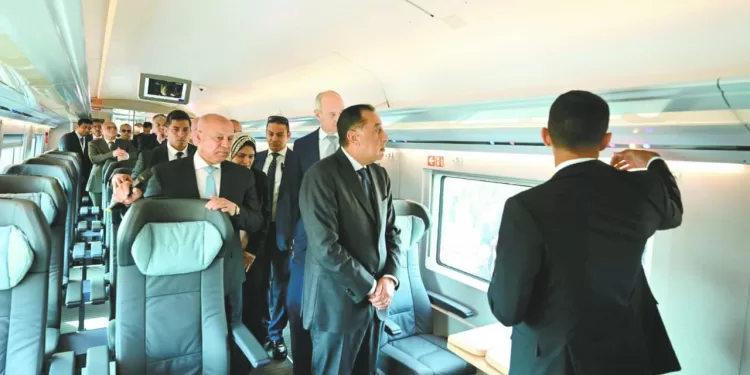 7 أرقام جديدة لـ «النسر الأحمر»