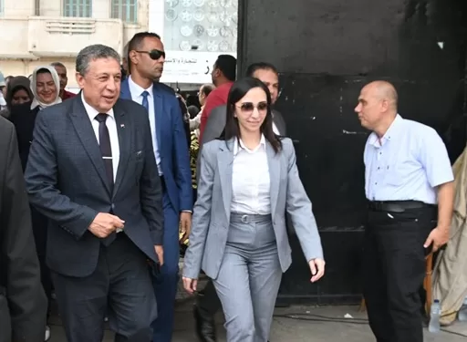 محافظ البحيرة تتفقد 4 لجان انتخابية بدمنهور لمتابعة سير انتخابات مجلس النواب