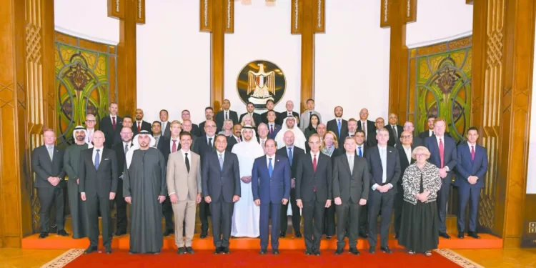 مصر تفتح ذراعيها لكل من يسعى إلى العمل والإبداع 1 - جريدة الجمهورية 13 ميدالية حتى الآن