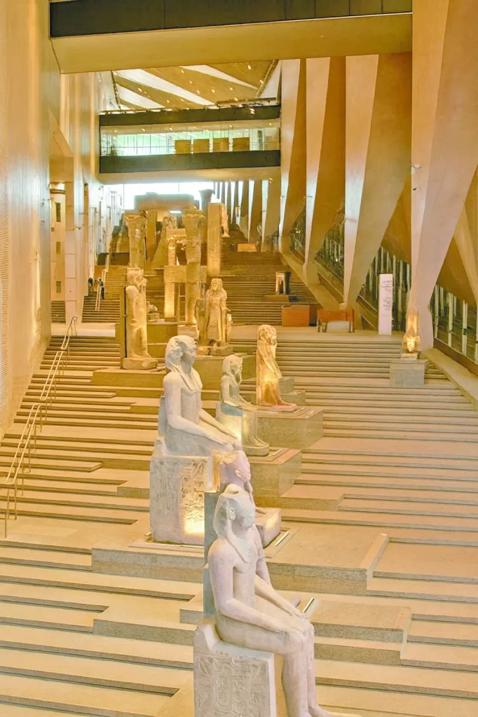 أول كتاب عربى يكشف أسرار المتحف المصرى الكبير 2 - جريدة الجمهورية IMG 20251115 WA0021 - جريدة الجمهورية