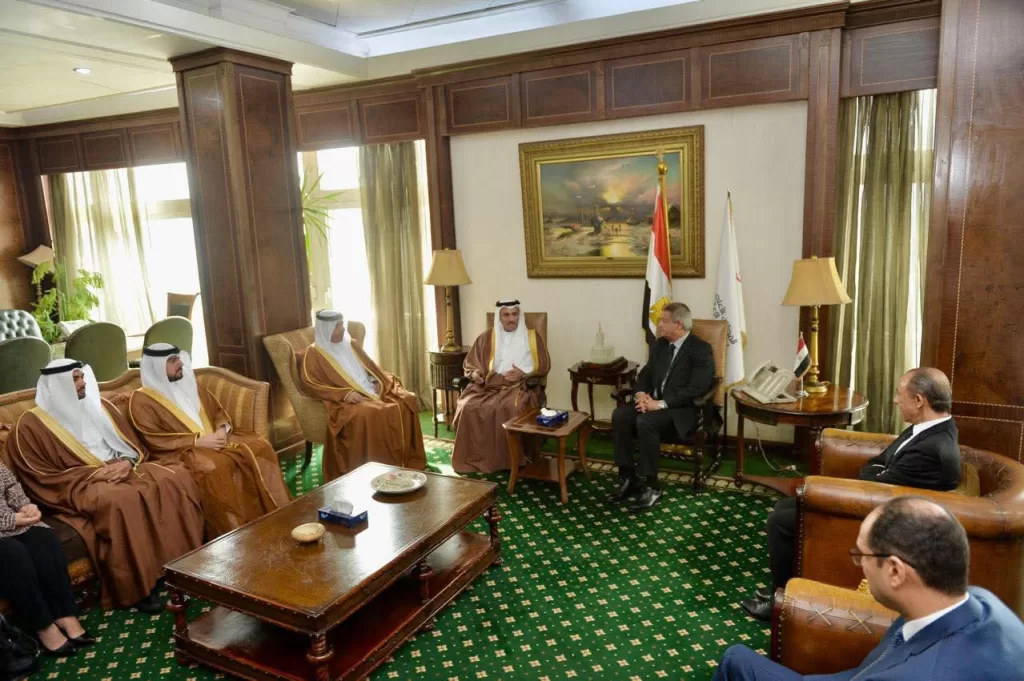 « عبد العزيز » يبحث مع وزير الإعلام البحريني تعزيز الشراكة الإعلامية بين البلدين 3 - جريدة الجمهورية IMG 20251116 WA0036 1 - جريدة الجمهورية