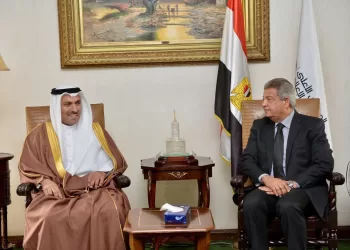 « عبد العزيز » يبحث مع وزير الإعلام البحريني تعزيز الشراكة الإعلامية بين البلدين 2 - جريدة الجمهورية « عبد العزيز » يبحث مع وزير الإعلام البحريني تعزيز الشراكة الإعلامية بين البلدين