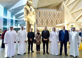 من الأهرامات إلى المتحف الكبير.. وزير الإعلام البحريني يعبر عن انبهاره بعظمة الحضارة المصرية 2 - جريدة الجمهورية من الأهرامات إلى المتحف الكبير.. وزير الإعلام البحريني يعبر عن انبهاره بعظمة الحضارة المصرية