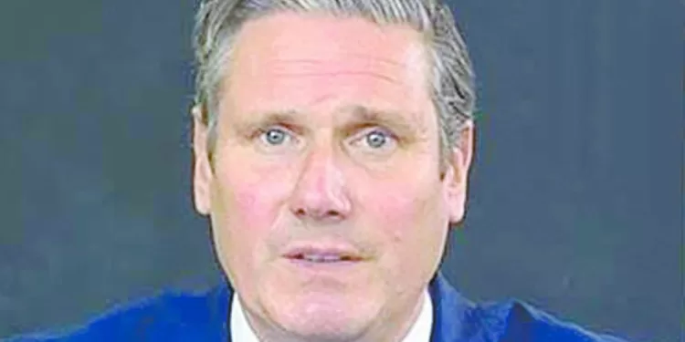 السيسى وستارمر يناقشان وقف إطلاق النار فى غزة 1 - جريدة الجمهورية إنقاذ مبنى البنك العثمانى بـ «المنشية» من حريق بعد التهام النيران أكشاك بيع الاحذية بجواره