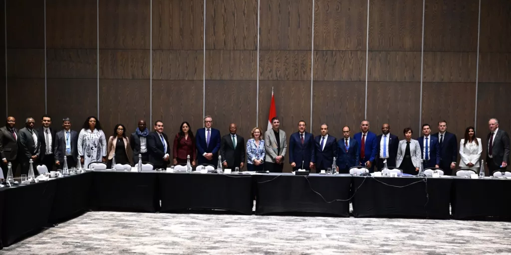 رئيس الوزراء يعلن التطلع لتشكيل مجلس أعمال مشترك مع جنوب أفريقيا لدعم الاستثمار والتبادل التجاري 3 - جريدة الجمهورية IMG 20251121 WA0053 - جريدة الجمهورية