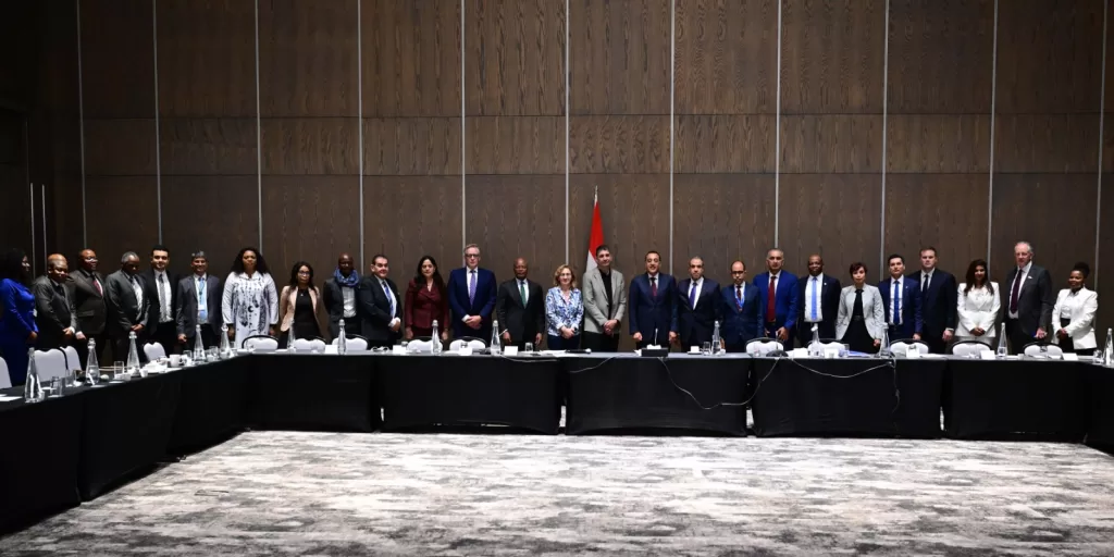 رئيس الوزراء يعلن التطلع لتشكيل مجلس أعمال مشترك مع جنوب أفريقيا لدعم الاستثمار والتبادل التجاري 2 - جريدة الجمهورية IMG 20251121 WA0054 - جريدة الجمهورية