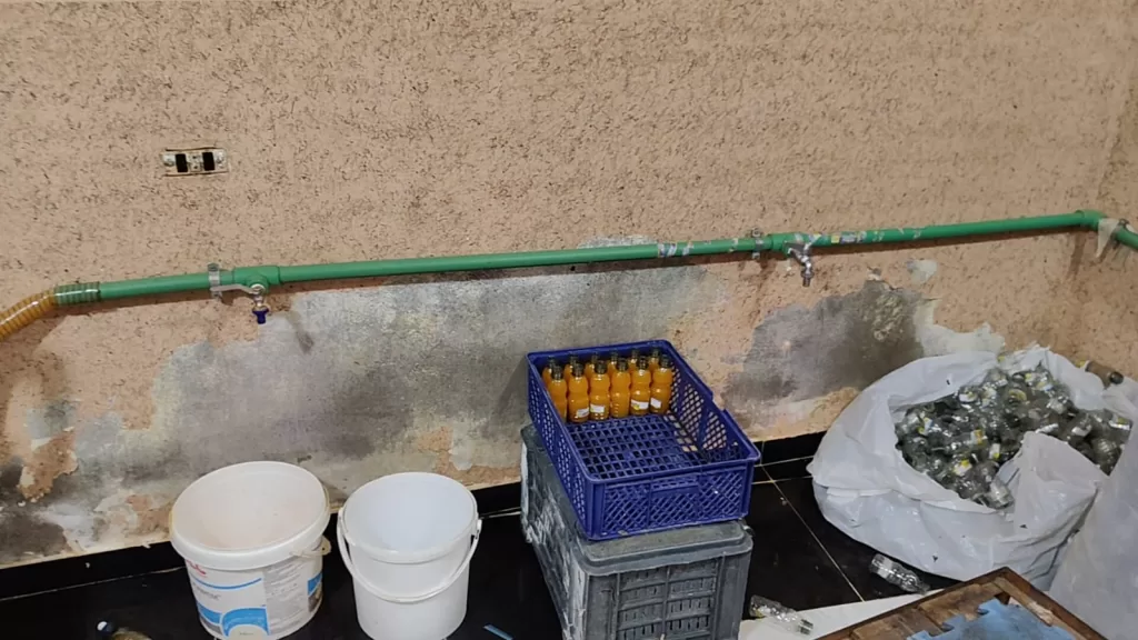 مباحث التموين تضبط مصنعًا غير مرخص للمشروبات الصناعية في المنوفية 4 - جريدة الجمهورية IMG 20251123 WA0400 - جريدة الجمهورية