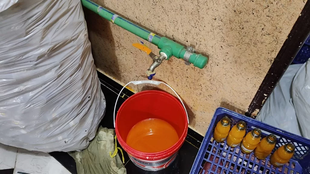 مباحث التموين تضبط مصنعًا غير مرخص للمشروبات الصناعية في المنوفية 2 - جريدة الجمهورية IMG 20251123 WA0402 - جريدة الجمهورية