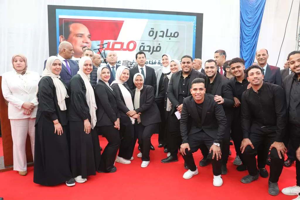 محافظ القاهرة ووزير الشباب يشهدان توزيع أجهزة 150 عروس ضمن «فرحة مصر» 23 - جريدة الجمهورية IMG 20251129 WA0183 - جريدة الجمهورية