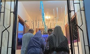 لفتة إنسانية.. محافظ كفر الشيخ يوجّه برعاية سيدة مسنّة (80 عامًا) وتوفير الدعم الكامل لها: «هؤلاء أمهاتنا ولن نتخلى عنهم»