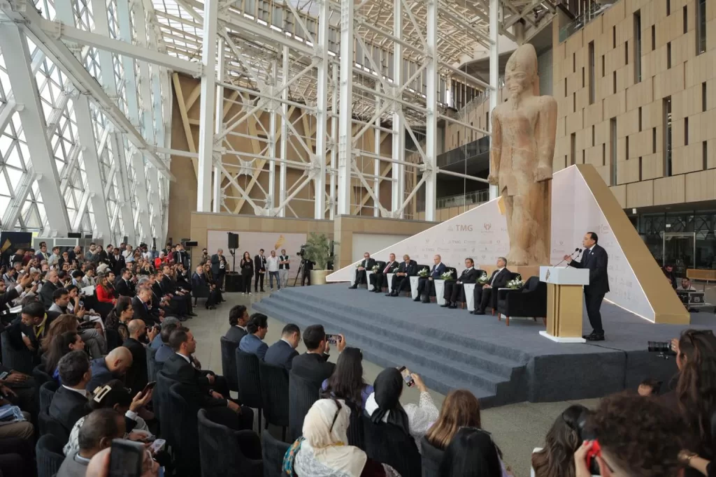 مدبولي: افتتاح المتحف المصري الكبير «حدث فريد واستثنائي».. ويوم فخر واعتزاز لكل مصري 3 - جريدة الجمهورية WhatsApp Image 2025 11 01 at 6.33.24 PM 3 - جريدة الجمهورية