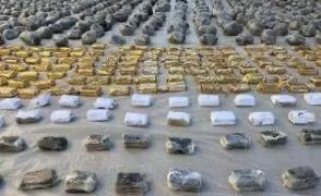 ضبط 6 بلطجية بشحنة مخدرات تُقدر بأكثر من 2 طن بـ150 مليون جنيه.. سقطوا داخل أوكارهم بالسويس بعد مطاردة مثيرة