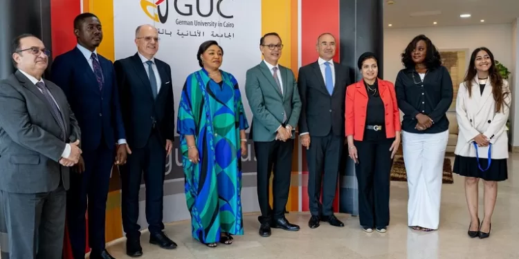 الجامعة الألمانية بالقاهرة تستقبل السيدة الأولى للكونغو لبحث المنح وبرامج دعم الطلاب الأفارقة