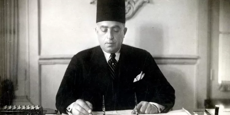 مكتبة الإسكندرية تنشر صورًا نادرة لحسين سري باشا تكشف جوانب ملكية وشخصية غير مسبوقة 1 - جريدة الجمهورية مكتبة الإسكندرية تنشر صورًا نادرة لحسين سري باشا تكشف جوانب ملكية وشخصية غير مسبوقة