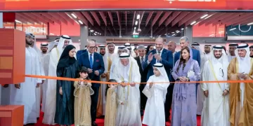حاكم الشارقة يفتتح الدورة الـ44 من معرض الشارقة الدولي للكتاب