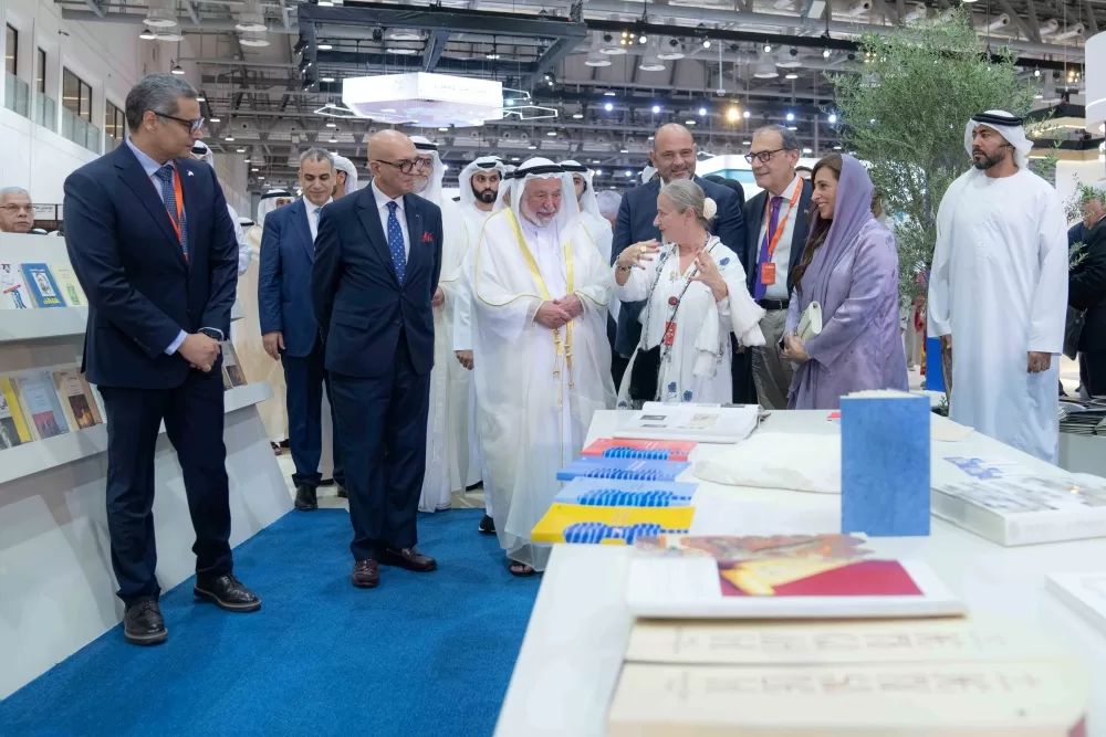 حاكم الشارقة يفتتح الدورة الـ44 من معرض الشارقة الدولي للكتاب 3 - جريدة الجمهورية WhatsApp Image 2025 11 05 at 9.38.15 PM - جريدة الجمهورية