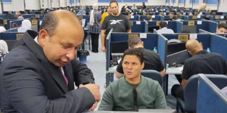 جولة تفقدية لعميد الكلية في اليوم الأول لامتحانات الدكتوراه بكلية طب قصر العيني 1 - جريدة الجمهورية جولة تفقدية لعميد الكلية في اليوم الأول لامتحانات الدكتوراه بكلية طب قصر العيني