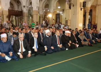 الأزهري وعياد وعبد المعطي وداود يؤدون صلاة الجمعة بسيدي إبراهيم الدسوقي احتفالًا بالعيد القومي لكفر الشيخ 7 - جريدة الجمهورية الأزهري وعياد وعبد المعطي وداود يؤدون صلاة الجمعة بسيدي إبراهيم الدسوقي احتفالًا بالعيد القومي لكفر الشيخ