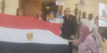 أمين مساعد «مستقبل وطن» بالجيزة تتفقد لجان انتخابات النواب وتُشيد بالإقبال وانتظام العملية الانتخابية