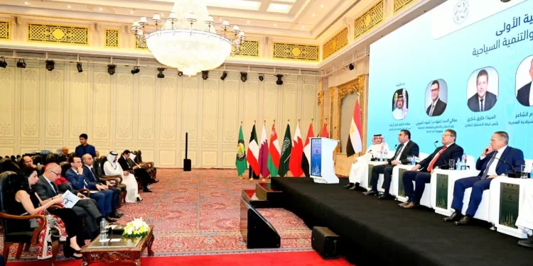 وزير الإسكان يُطلق مبادرة لإنشاء صندوق استثماري عقاري خليجي