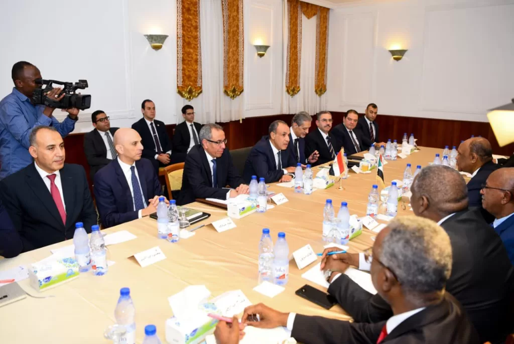 في بورتسودان: مصر والسودان يُشددان على «الأهمية البالغة» للتنسيق المشترك لحماية المصالح المائية 2 - جريدة الجمهورية WhatsApp Image 2025 11 11 at 10.30.11 PM - جريدة الجمهورية