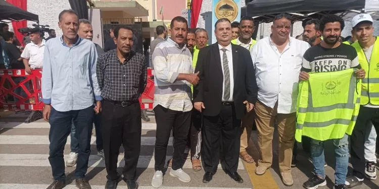 عمال «الجبهة الوطنية» يشاركون بكثافة في انتخابات النواب دعمًا لمسيرة الجمهورية الجديدة 1 - جريدة الجمهورية عمال «الجبهة الوطنية» يشاركون بكثافة في انتخابات النواب دعمًا لمسيرة الجمهورية الجديدة