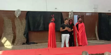 «فندق السعادة»: عرض مسرحي متميز لطلاب المعهد العالي للتعاون الزراعي