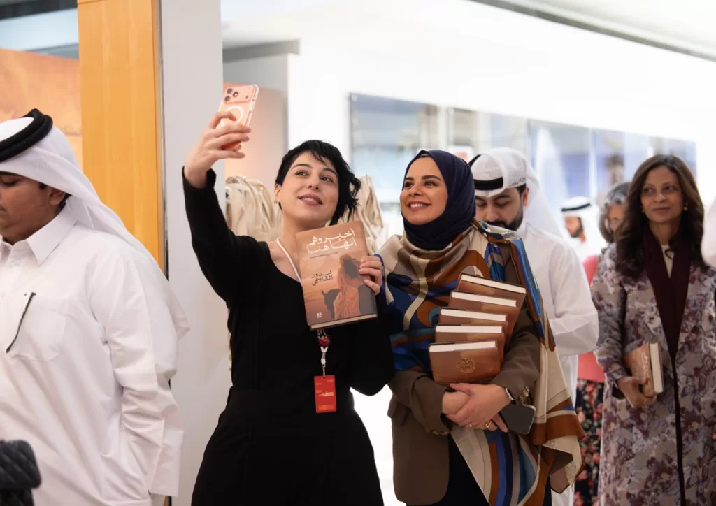 بدور القاسمي تُطلق كتابها الجديد «أخبروهم أنها هنا.. بحثًا عن ملكة مليحة» 2 - جريدة الجمهورية WhatsApp Image 2025 11 13 at 10.44.13 PM - جريدة الجمهورية