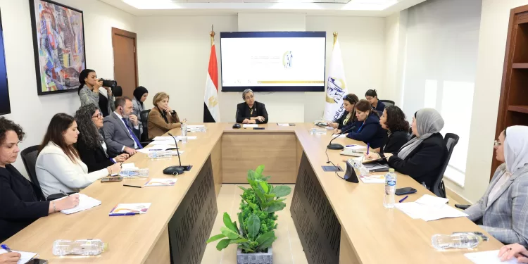 تعاون متجدد بين القومي للمرأة والبنك الدولي لتعزيز برامج التنمية البشرية 1 - جريدة الجمهورية تعاون متجدد بين القومي للمرأة والبنك الدولي لتعزيز برامج التنمية البشرية