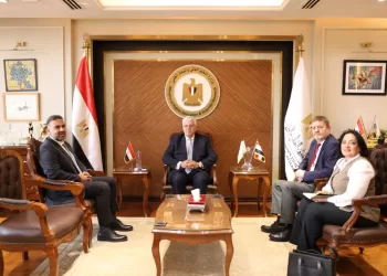 د. أيمن عاشور: الشراكة مع بريطانيا نموذج ناجح لتدويل التعليم 3 - جريدة الجمهورية في مؤتمر حاشد بالشرقية: «مستقبل وطن» يؤكد الالتفاف خلف القيادة السياسية