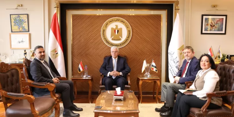 د. أيمن عاشور: الشراكة مع بريطانيا نموذج ناجح لتدويل التعليم 1 - جريدة الجمهورية في مؤتمر حاشد بالشرقية: «مستقبل وطن» يؤكد الالتفاف خلف القيادة السياسية