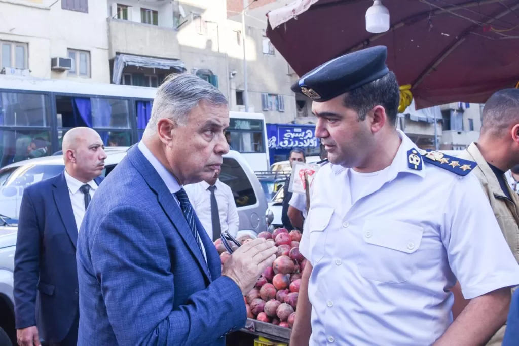 بعد رصده مخالفات وإشغالات بالطريق: إعادة الانضباط لمنطقة الفلكي بالمنتزه بتوجيهات من محافظ الإسكندرية 6 - جريدة الجمهورية WhatsApp Image 2025 11 15 at 4.55.34 PM 1 - جريدة الجمهورية