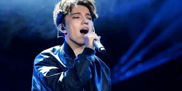 صوت كازاخستان «ديماش» يشعل «ويمبلي أرينا» بعرض «الغريب» الاستثنائي​