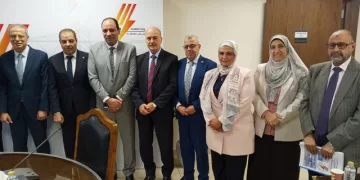 زيادة الاستثمارات وتحقيق الفائض: قطاع كهرباء وسط الصعيد ينفذ مشروعات بقيمة 827 مليون جنيه