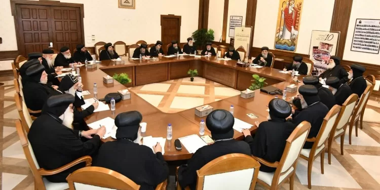 البابا تواضروس يلتقي مقرري لجان المجمع المقدس بتشكيلها الجديد