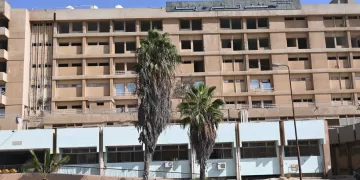 نقل أصول مستشفى التأمين الصحي بالعاشر.. لرفع الكفاءة والتطوير