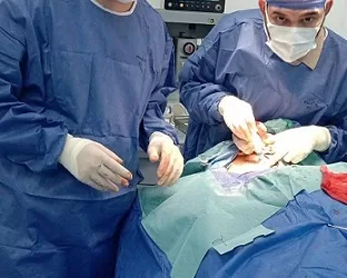 نجاح جراحة دقيقة لإنقاذ مريض من جلطة بالمخ في مستشفى السنبلاوين