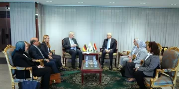 السفير الألماني يشيد بالدور الفعّال للقسم الألماني بكلية ألسن عين شمس لدعم التواصل الأكاديمي المصري الألماني