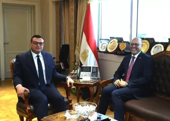 وزيرا الإسكان والعمل يبحثان تعزيز التعاون والتنسيق في ملفات التنمية والتدريب