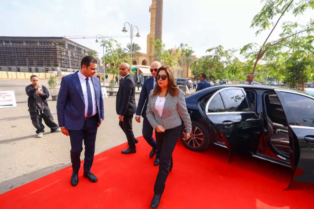 وزيرة التنمية المحلية تُدلي بصوتها في التجمع الأول 2 - جريدة الجمهورية WhatsApp Image 2025 11 24 at 1.23.49 PM - جريدة الجمهورية