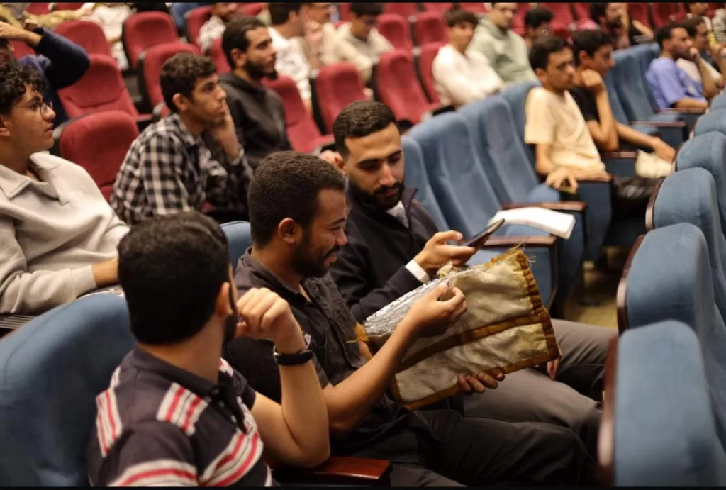 بمشاركة أكثر من 5 آلاف طالب.. اختتام مهرجان العلوم في القاهرة والإسكندرية لتبادل المعرفة وتمكين المبتكرين 4 - جريدة الجمهورية WhatsApp Image 2025 11 24 at 2.02.37 PM 1 - جريدة الجمهورية