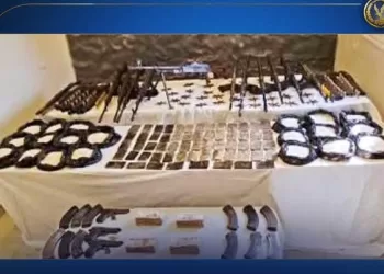 مقتل شقي خطر هارب من الإعدام بأسيوط وضبط أعوانه.. سقطوا داخل أوكارهم بشحنة من «سموم الموت» وترسانة سلاح