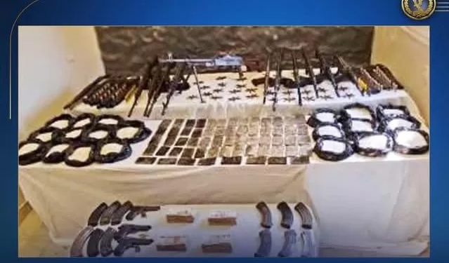 مقتل شقي خطر هارب من الإعدام بأسيوط وضبط أعوانه.. سقطوا داخل أوكارهم بشحنة من «سموم الموت» وترسانة سلاح