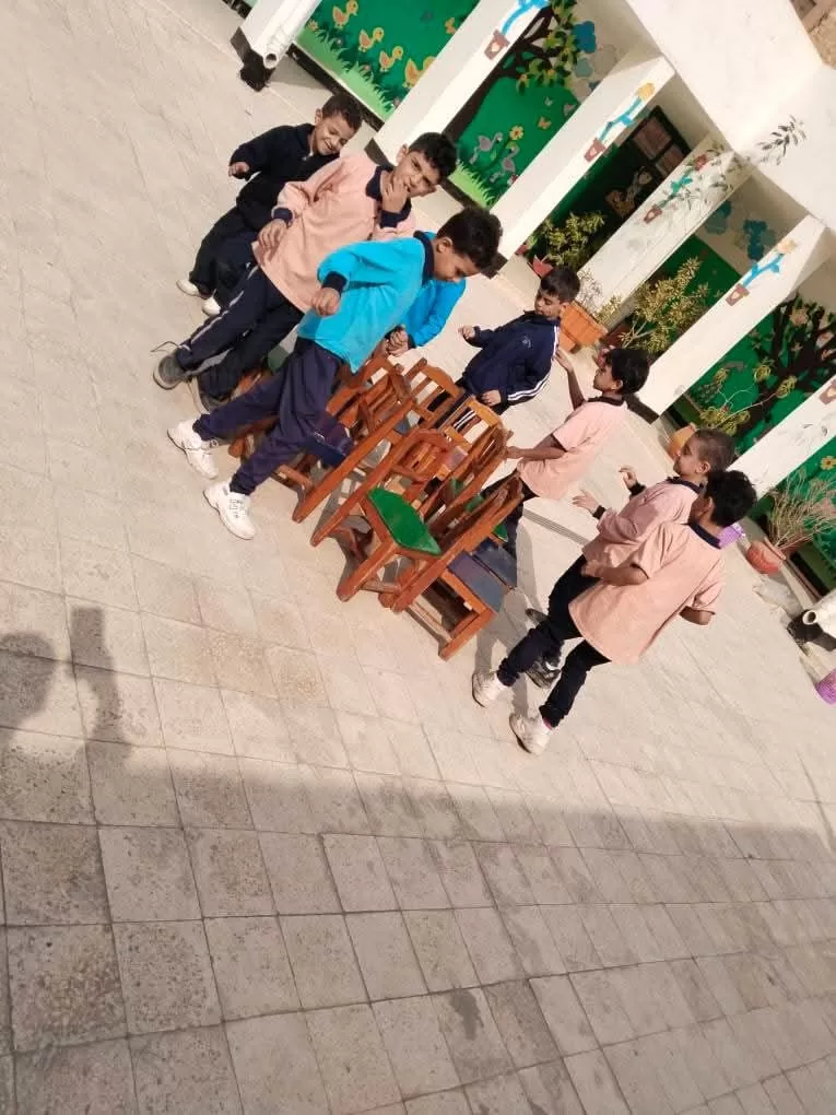 براعم «15 مايو» تحتفل بعيد الطفولة في أجواء مبهجة.. أنشطة ترفيهية ألعاب جماعية وعروض مسرحية 2 - جريدة الجمهورية WhatsApp Image 2025 11 25 at 12.53.43 PM 1 - جريدة الجمهورية