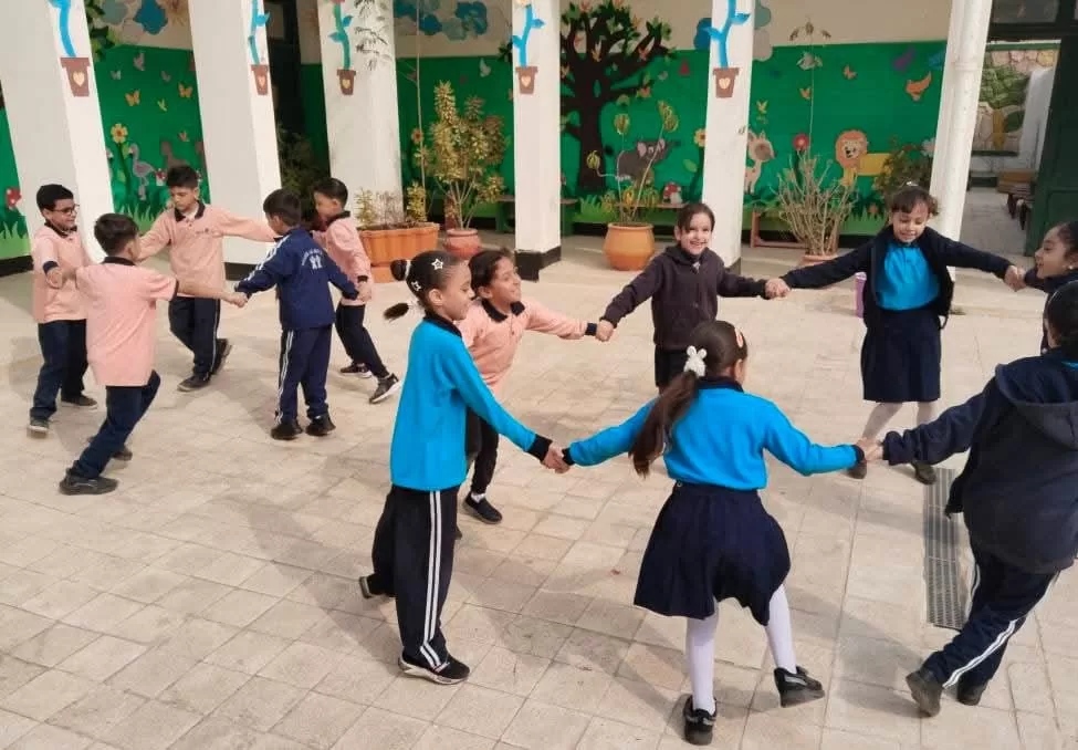 براعم «15 مايو» تحتفل بعيد الطفولة في أجواء مبهجة.. أنشطة ترفيهية ألعاب جماعية وعروض مسرحية 3 - جريدة الجمهورية WhatsApp Image 2025 11 25 at 12.53.43 PM 2 - جريدة الجمهورية